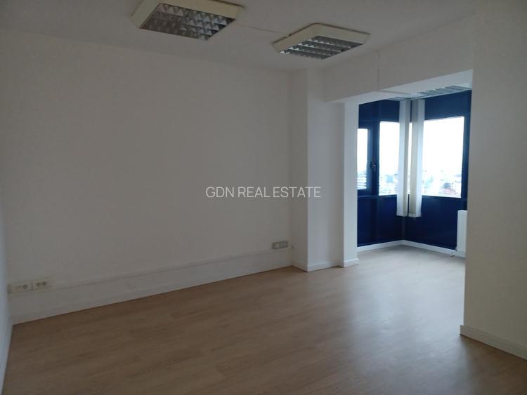 Spatiu birou central, versatil - 7