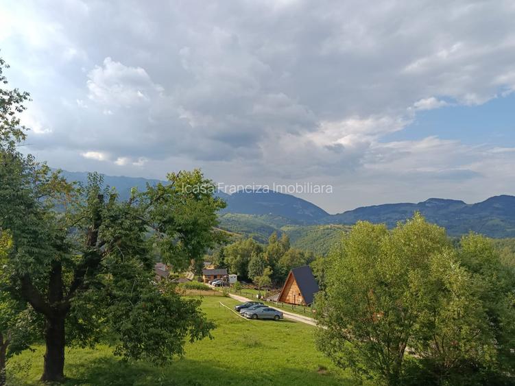 Vilă spectaculoasă de vânzare în Moeciu de Sus | Vedere panoramică. - 6