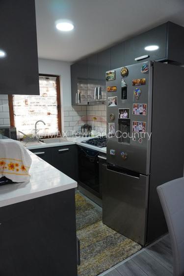 Casă cu 5 camere de vânzare, str. Dragoș Vodă - 18