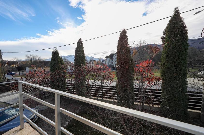 Vilă spațioasă de vânzare în Predeluț, Bran | 2000mp - 40