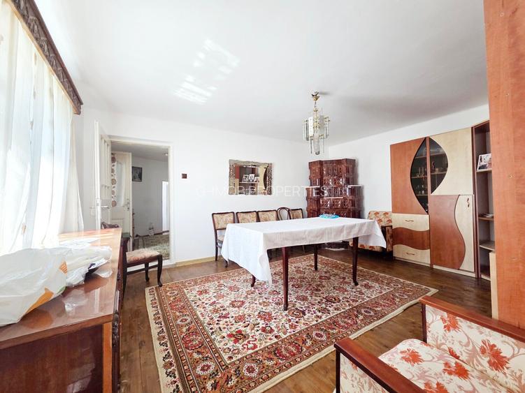 VANZARE CASA + TEREN 1000 MP. - ODAIA TURCULUI, DB - 7