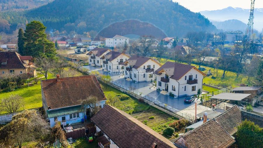 CASE NOI ÎN ARHITECTURĂ ALPINO-MODERNĂ CU ALEE PRIVATA | CRISTIAN - 7