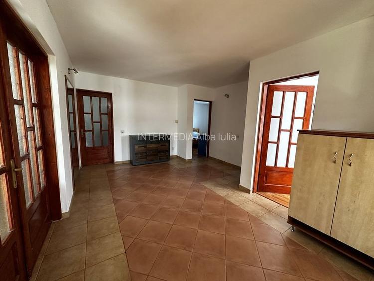 CASA INDIVIDUALA DE INCHIRIAT I 110 MP I MOBILATA SI UTILATA I GARAJ I - 3