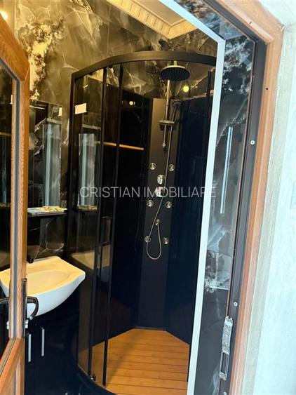 Casa zona centrala, 5 camere,  compusa din doua apartamente, chirpic si caramida - 25