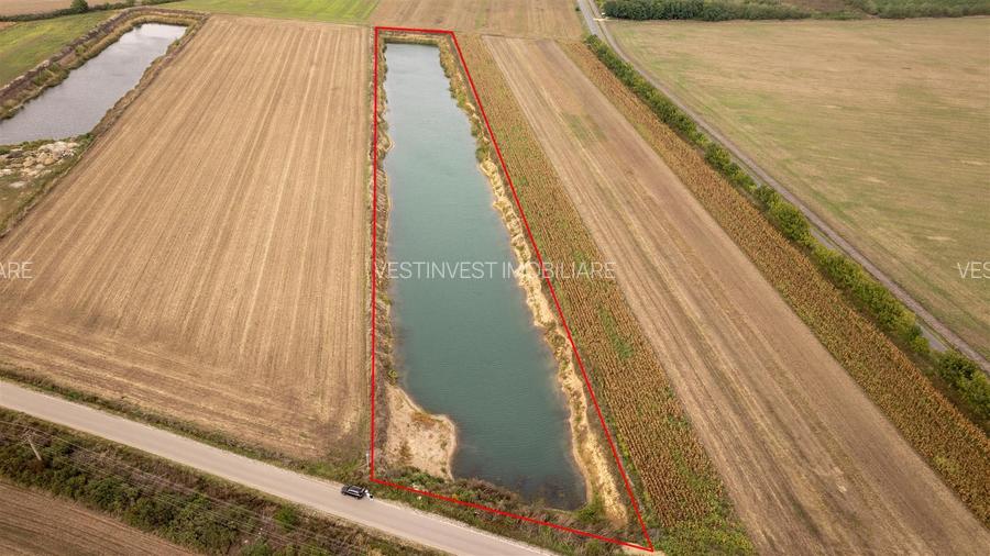 Teren extravilan Santau cu luciu de apa - 2