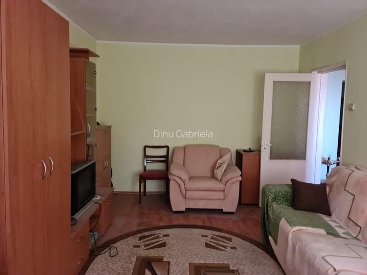 Vând apartament două camere  - 3