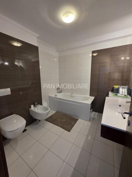 Cazino Mamaia - Garsoniera cu vedere la lac - 6