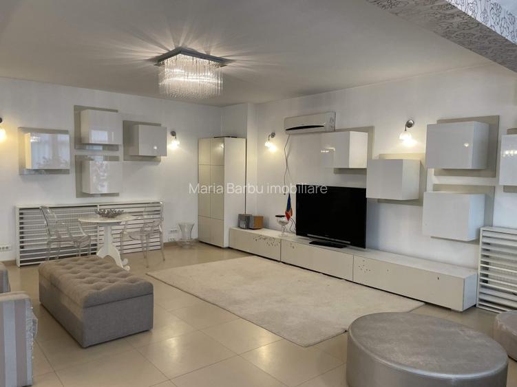 VILA P+1, Su = 350 mp.Teren 2000 mp + ANEXA,la DN 65- Valea Mare - 6