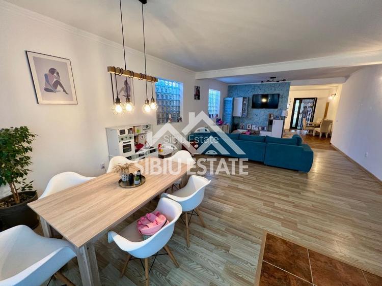 Casa moderna, spațioasa, curte generoasa pe un nivel în Sura Mare - 4