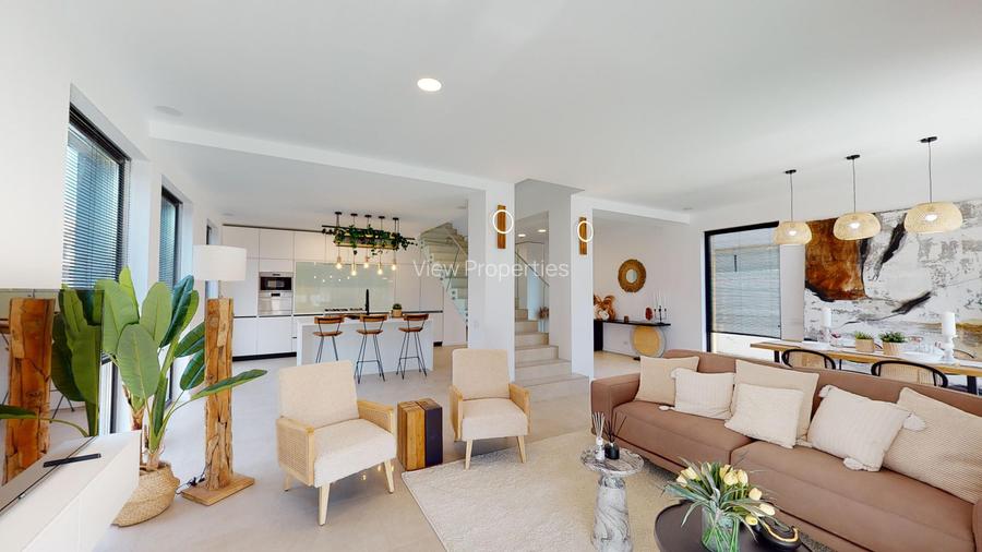 Vilă Modernă cu Atmosferă Caldă și Finisaje High-End, aproape de București - 2