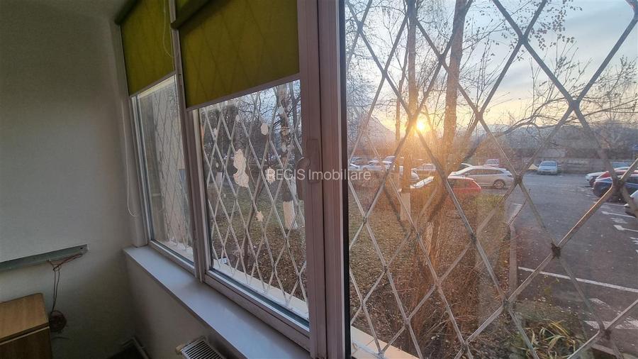 Apartament de trei camere , zona  ITC - 9