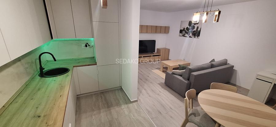 Prin Agentia Sedako,ap2 cam+parcare subterana, str.Marginii/OMV Aradului - 11