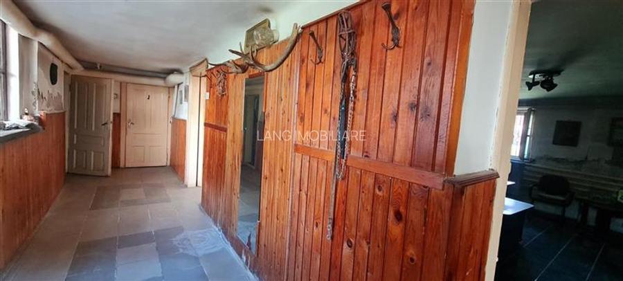 CASA DEOSEBITA IN ZONA CENTRALA - 13