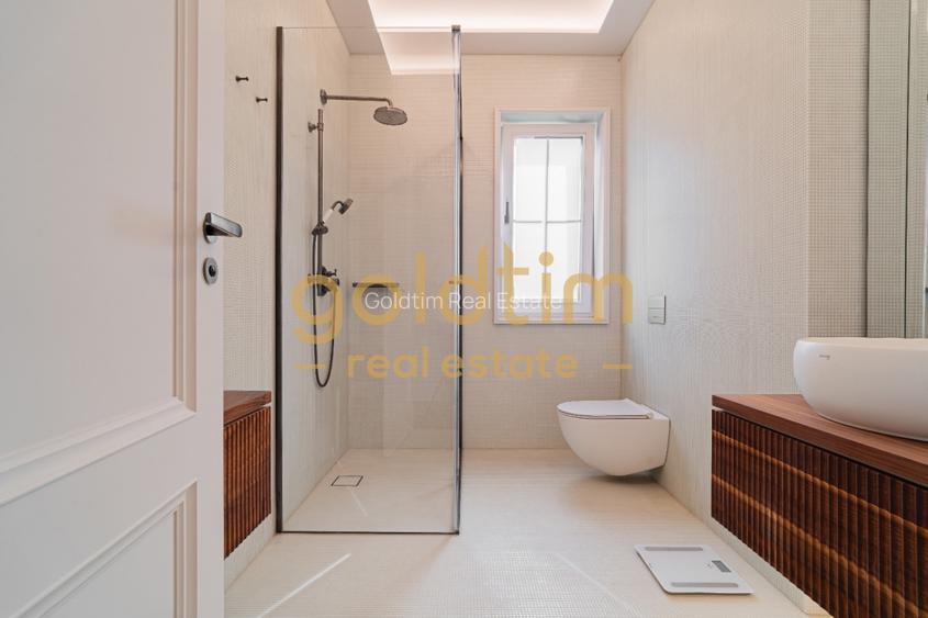 VILA SUPERBA/ACCES LA LAC/COMPLET MOBILATA/UTILATA LUX/CURTE/PARCARE/PIPERA - 9