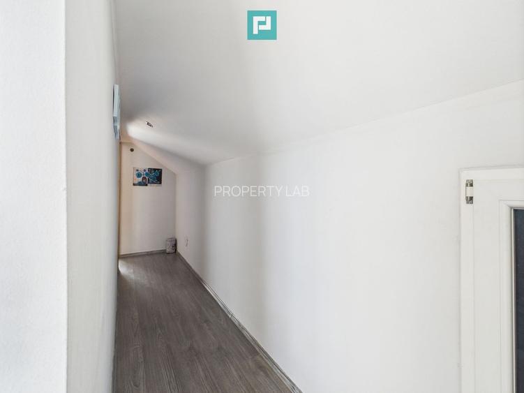 Casă spațioasă cu grădină în Topolovățu Mare - 19