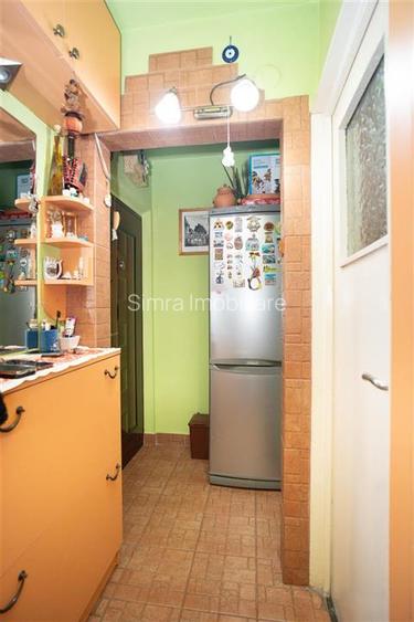 Apartament cu 2 camere, langa Onisifor Ghibu, etajul 1 - 9