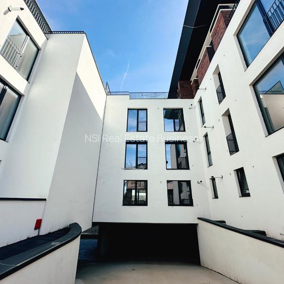 2 camere | 65 mpu + 14 mp terasa intima cu Vedere la Lac | Parc privat | - 5