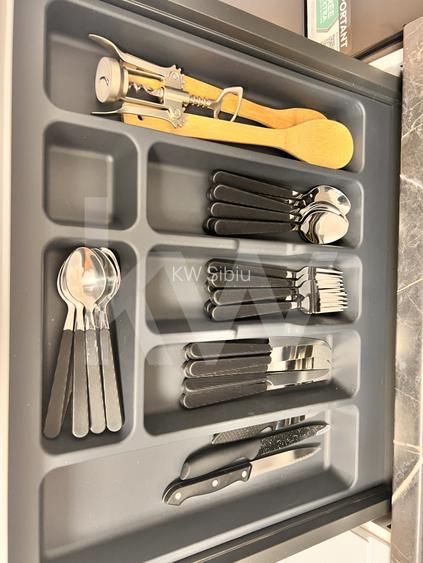 Ap. modern cu 3 cam. complet mobilat și utilat, două băi+loc de parcare - 16