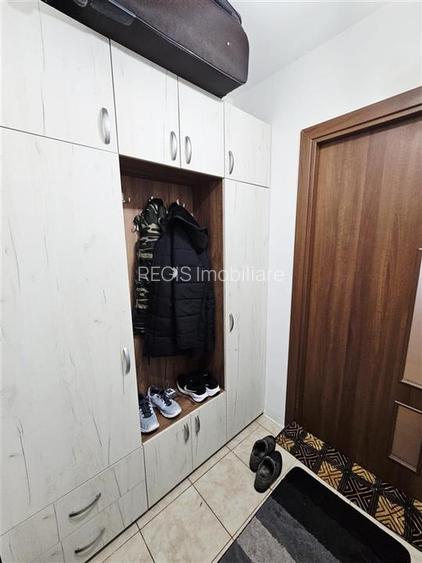 Garsoniera mobilata si utilata ASTRA - 12