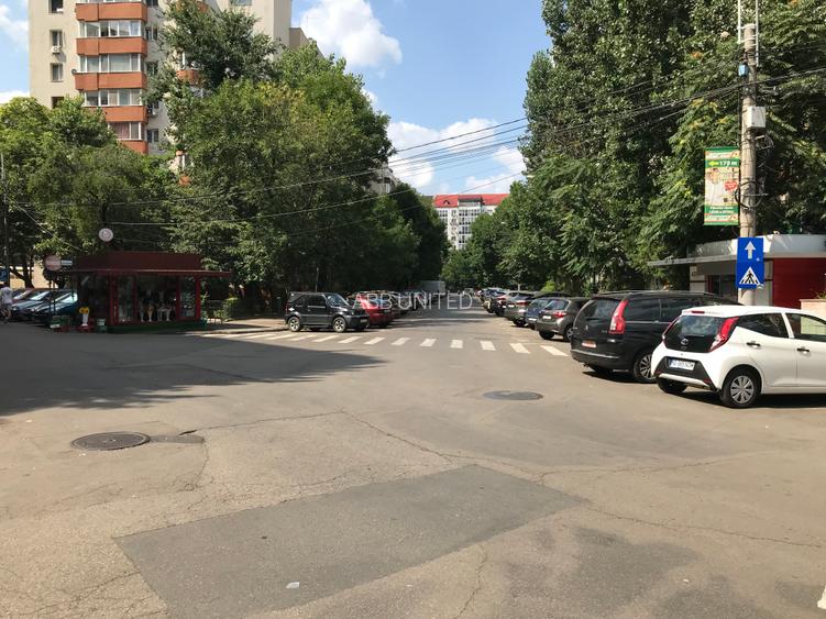 Tineretului, Piata Norilor ap. 3 camere. - 13