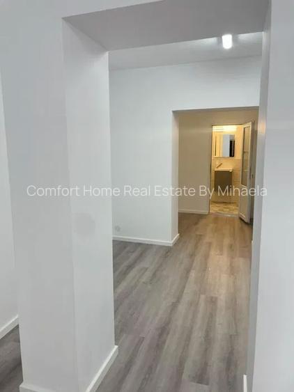 Pța Victoriei Închiriez spațiu comercial recent renovat 35 mp centrală termică - 4