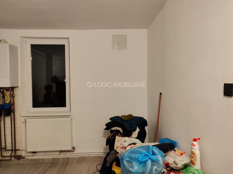 Apartament 2 camere liber la vanzare, in bloc vila zona Central - 5