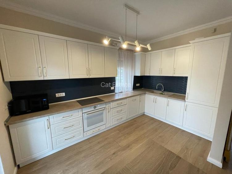 Casa cu 5 camere de inchiriat - 3