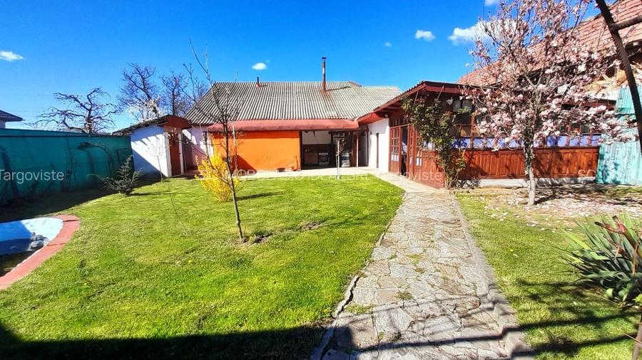 Vanzare proprietate - casa si teren  Voinesti Dambovita - 7