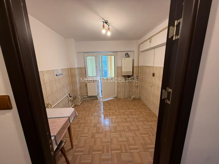 - Apartament 3 camere, confort 1 decomandat Obor, etaj 3.  - 6