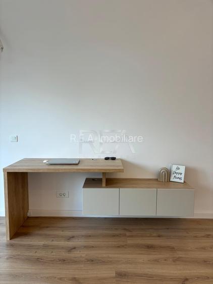 Garsoniera, Exigent Plaza - 6