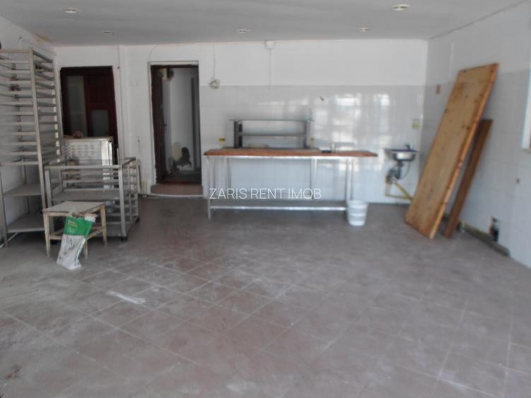 Inchiriere spatiu comercial cu acces stradal in Ploiesti, semicentral - 2