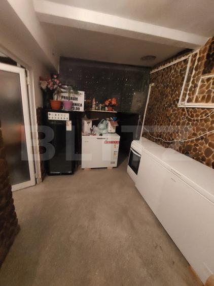 Spatiu Comercial cu 2 camere+beci, teren 400mp,zona Teleajen