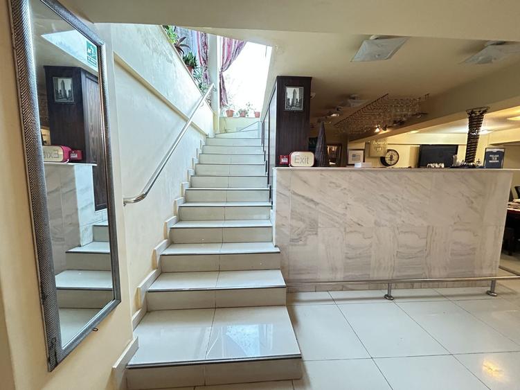 Hotel Austin D+P+3E de inchiriat - ideal birouri/clinica/scoala soferi