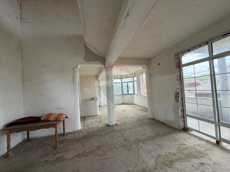 Proprietate spatioasa cu teren generos -în Buciumi /Somcuta Mare - 5