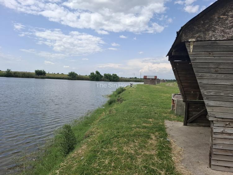 Închiriez Baltă de Pescuit – 12 Ha de Relaxare și Capturi - 12