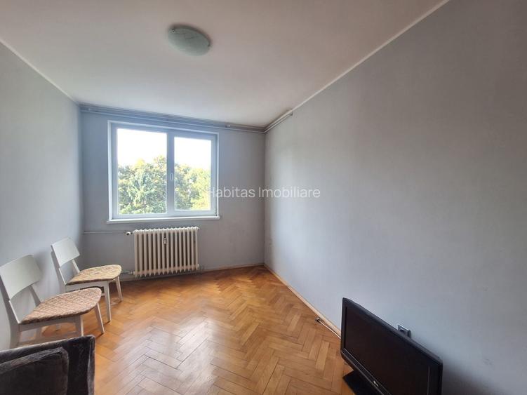 Apartament 3camere, de vanzare, decomandat,in Plopilor, zona linistita - 3