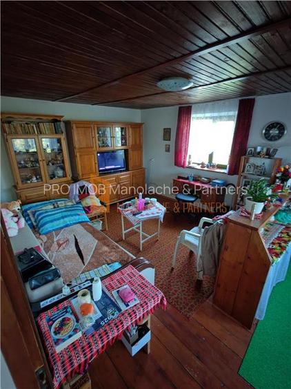 EXCLUSIVITATE! Casa+teren si cabana de lemn zona Naeni - 3