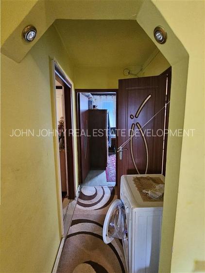 Apartament 3 camere decomandatStr. Uioara - 5