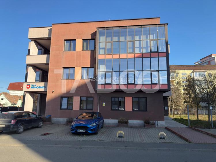 Cladire moderna cu teren 890 mp P+2E+ET spatiu comercial si birouri - 12