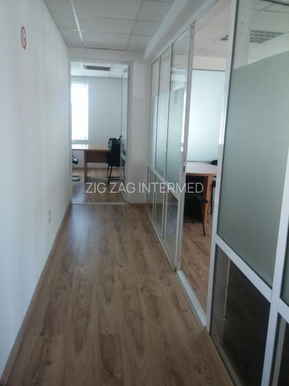 Capitol - Sala Sporturilor, spatiu birou 88 mp. + terasa 15 mp. - 13