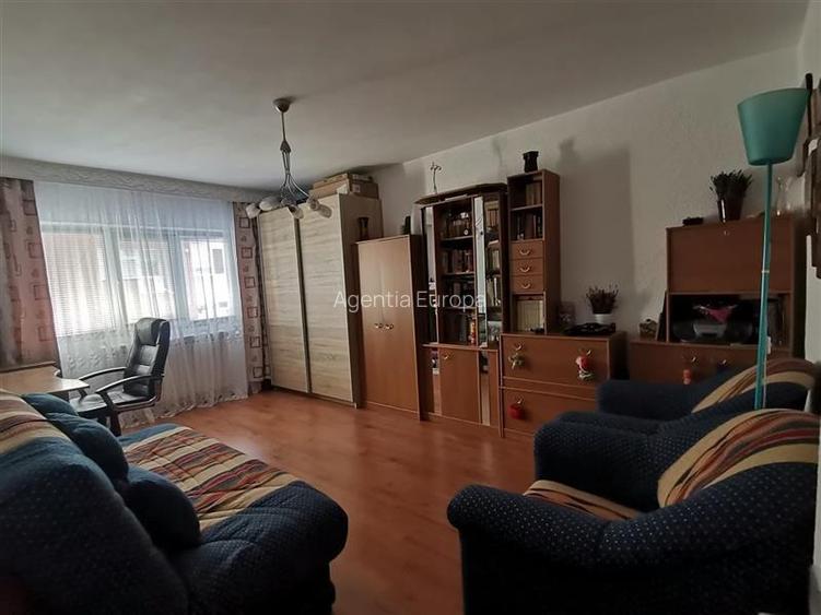Apartament 2 camere de vanzare zona E3- Tulcea - 3