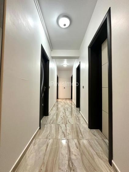 Apartament spatios 4 camere + parcare, pretabil ptr ERASMUS - 15