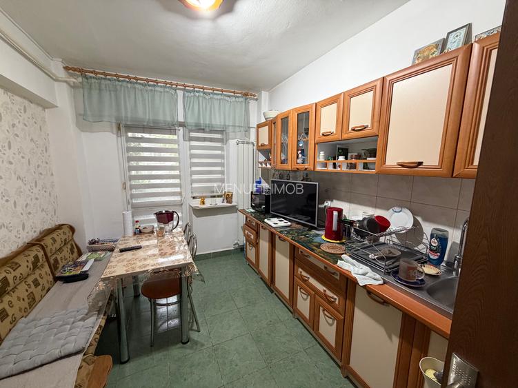 Apartament 2 camere,str.Victoriei - 4