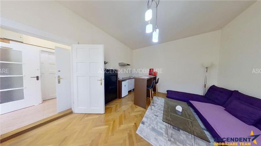 Central, nivel in casa parter, cu terasa si curte interioara, Brasov - 5