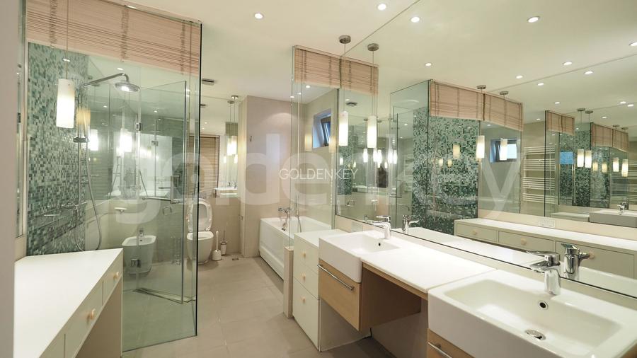 Vila duplex cu 6 camere | acces catre lac | terasa amenajata | barbecue | sauna - 12