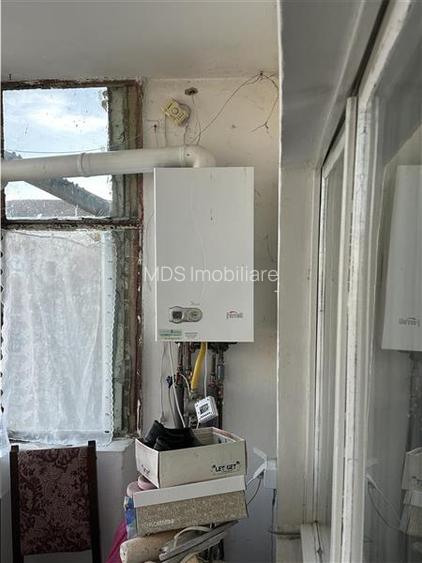 3 camere decomandat cu 2 bai centrala bloc mansardat cu loc de parcare - 7