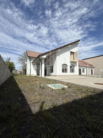 Casa rezidențială cu 7 camere, 3 băi, dressing, pivniță – Sura Mica - 5