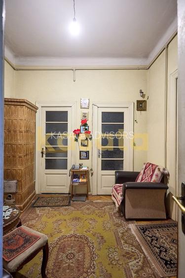 CASĂ CLASICĂ DE VANZARE CU POTENȚIAL PREMIUM ÎN ZONA 1 MAI - 3