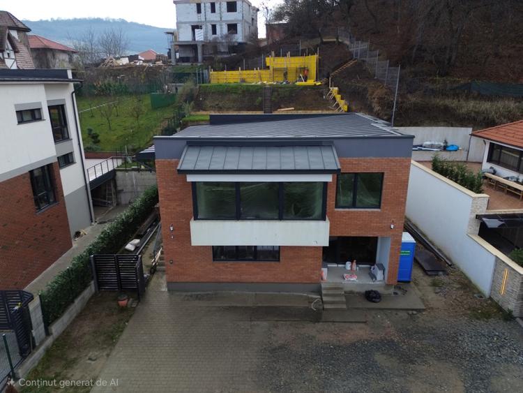 Casa individuala, 230mp utili, 5 dormitoare, 750mp teren, zona Vivo