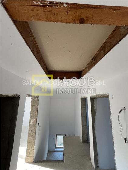 Casa ''''la gri'''' P+M, Dumbrava -Itesti, jud Bacau - 15